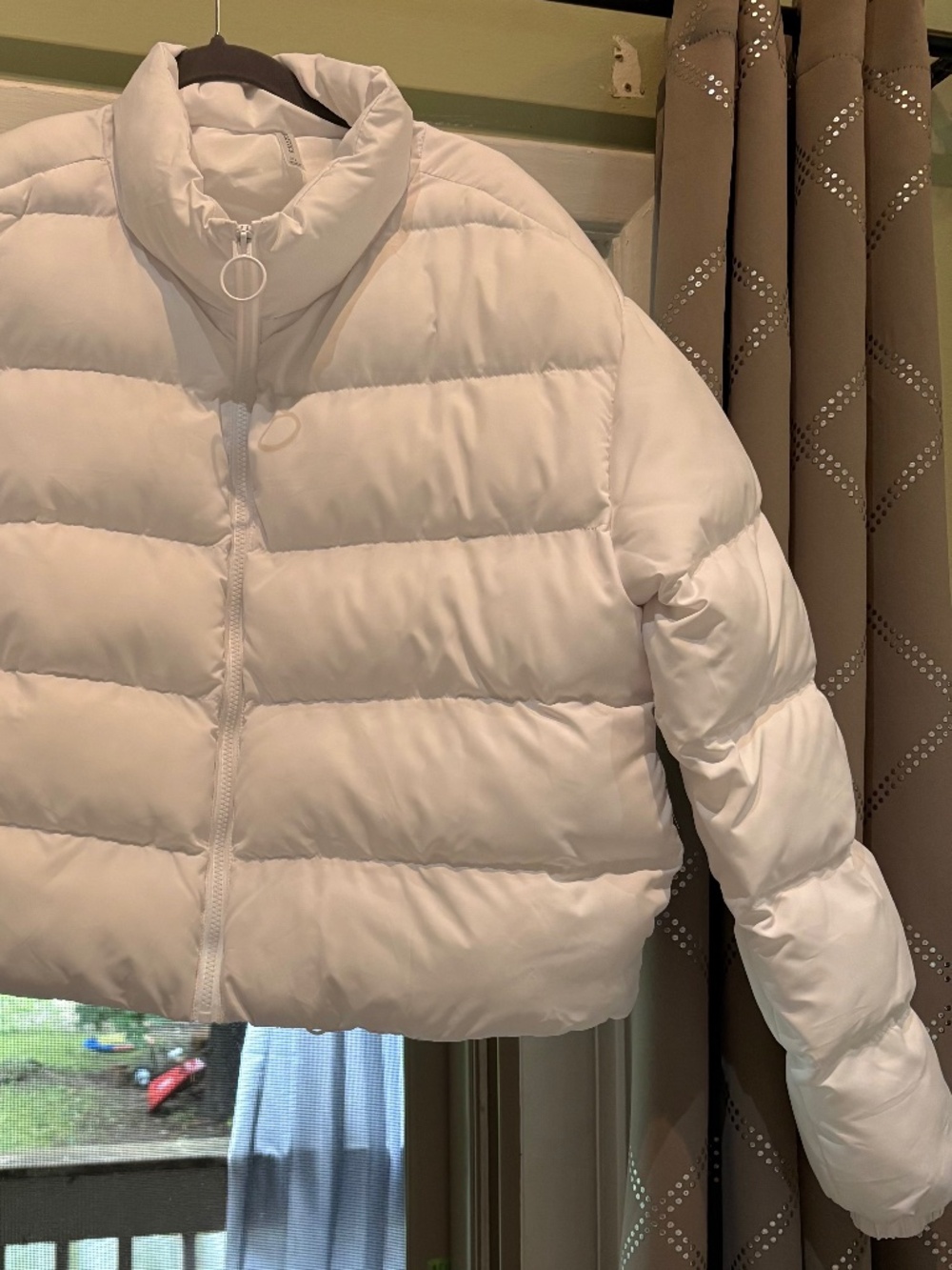 White Puffer Jacket - Picture 3 of 12
